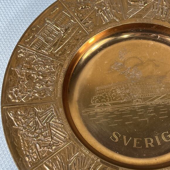 VINTAGE SVERIGE, SWEDEN PATINA COPPER PLATE, 10.75", HOOK FOR HANGING, VGC - Picture 9 of 10